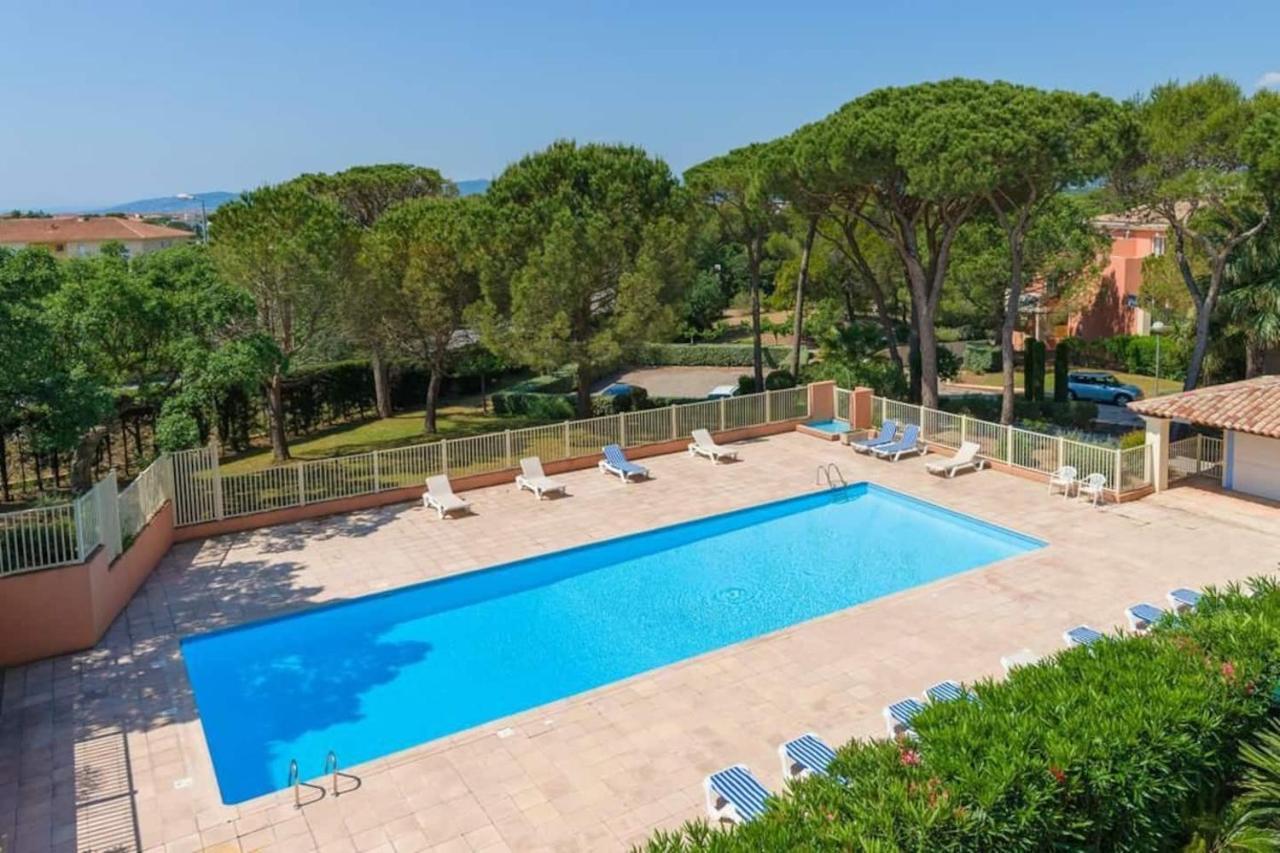 Oasis Des Grands Pins - Saint-Raphael - Residence Privee Avec Grande Piscine & Tennis Privee Dış mekan fotoğraf